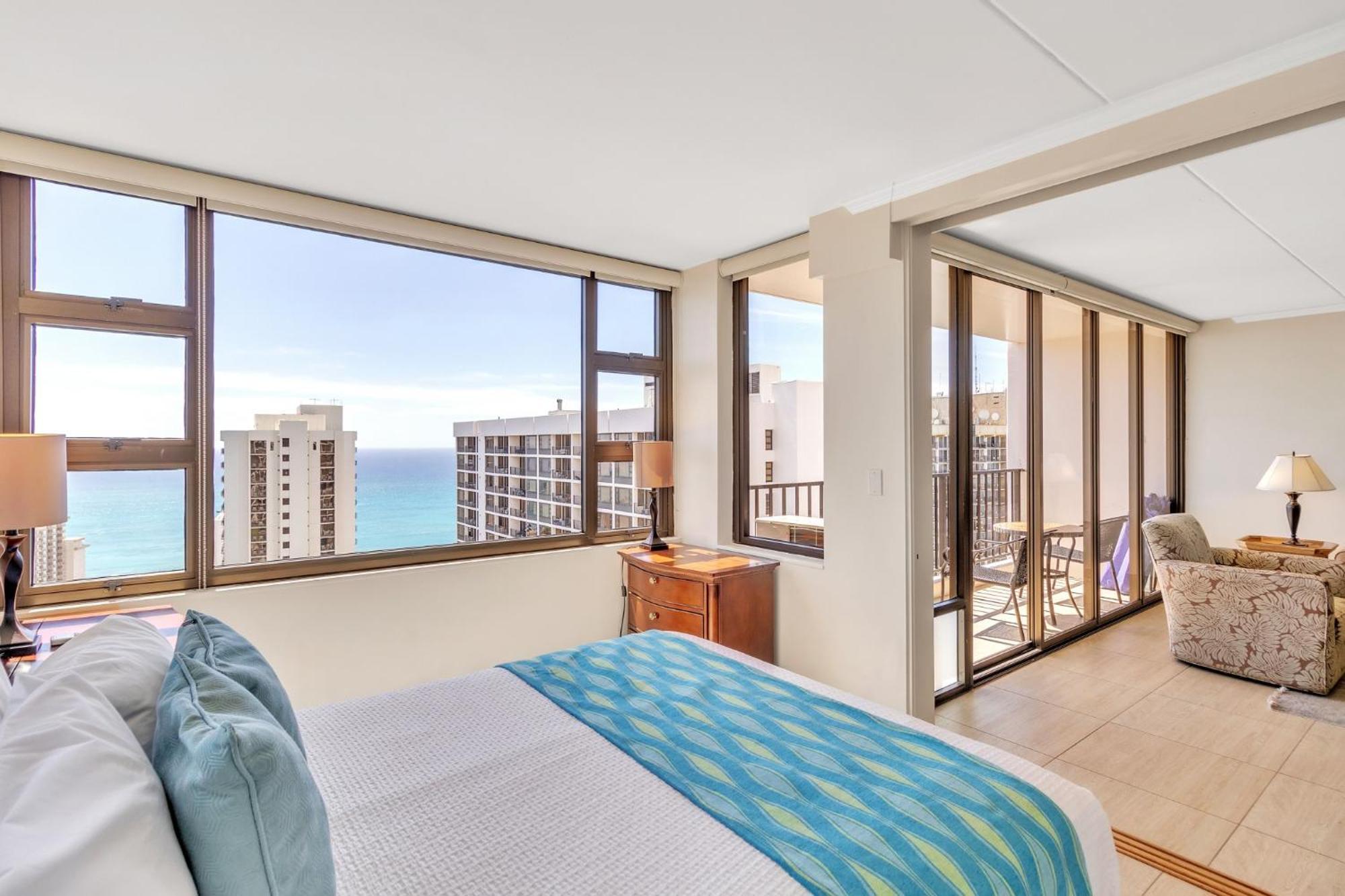 Watch The Whales From The Lanai With A Full Kitchen, Ocean Views And Free Parking Apartment *